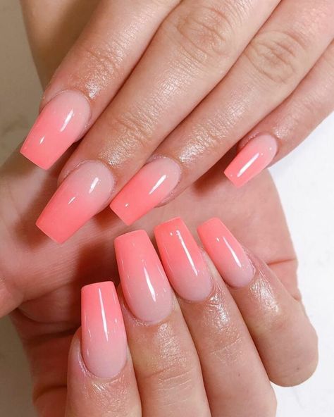 Summer Mani And Pedi Ideas, Peach Ombre Nails, Coral Acrylic Nails, Coral Ombre Nails, Peach Acrylic Nails, Coral Pink Nails, Peach Colored Nails, Coral Nails With Design, French Tip Gel Nails