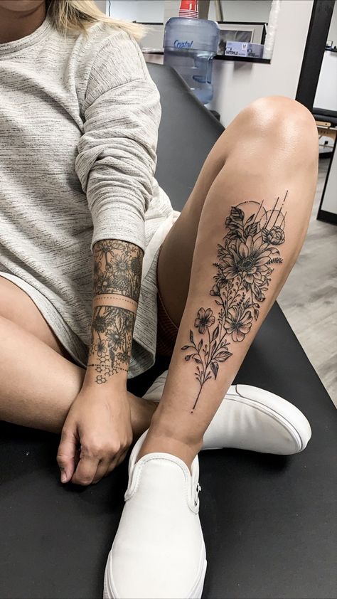 Leg Tattoos Women Calf, Tattoo Design Leg, Dainty Flower Tattoo, Tattoo Shin, Dainty Flower Tattoos, Calf Tattoos For Women, Tato Paha, Lower Leg Tattoos, Shin Tattoo