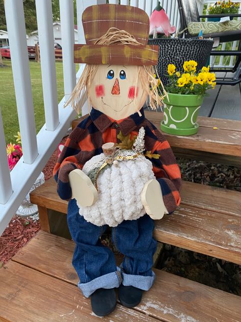 If you would like one of these, please contact me. All of my links are in my bio. Sitting Scarecrow, Scarecrow, Halloween Crafts, Diaper Cake, Fall Decor, Halloween