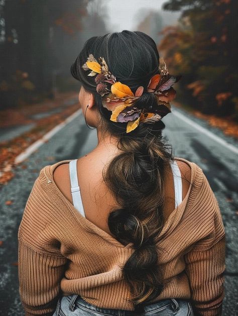 Cute Fairytale Hairstyles for Fall 🍂✨ Sleepover Hairstyles, Autumn Sleepover, Fairytale Hairstyles, Hairstyles With Accessories, Starfall Ball, Autumn Hairstyles, Thanksgiving Hairstyles, Hairstyles For Fall, Fall Hairstyles