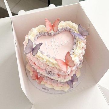 Butterfly Bento Cake, Bday Cakes For Girls, 29th Birthday Cakes, Heart Shaped Birthday Cake, 22nd Birthday Cakes, Birthday Cakes For Her, Birthday Cake With Flowers, Heart Cakes, 3rd Birthday Cakes