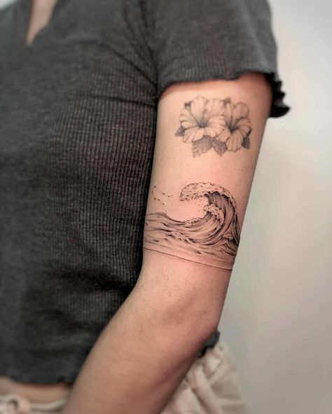 Waves Geometric Tattoo, Wave Around Arm Tattoo, Water Armband Tattoo, Cloud Tattoo Design Backgrounds, Realistic Wave Tattoo, Cloud Sleeve, Wave Tattoo Wrist, Water Tattoos, Ocean Wave Tattoo