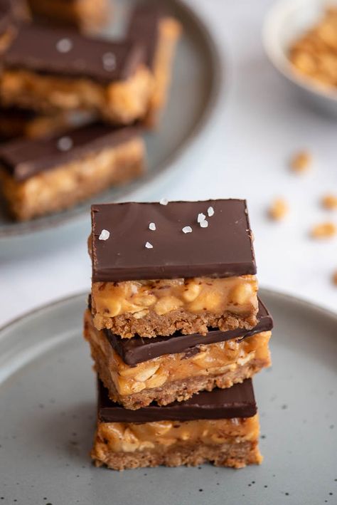 Millionaire's Biscoff Bars Recipe - The Gourmet Larder Biscoff Bars, Billionaire Bars, Butter Alternative, Biscoff Biscuits, Biscoff Cookies, Vanilla Paste, Chocolate Cheese, Chocolate Topping, Bars Recipe