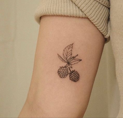 Cape Cod Tattoo, Blackberry Tattoo, Tiny Bird Tattoos, Fruit Tattoo, Small Shoulder Tattoos, Bug Tattoo, Wildflower Tattoo, Commitment Issues, Vine Tattoos