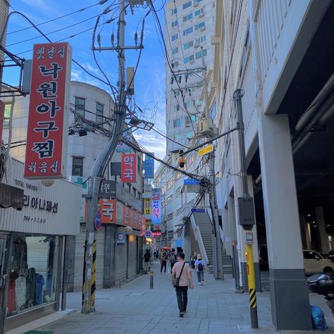 cute street in daegu south korea aesthetically pleasing 대구 Daegu South Korea Aesthetic, Daegu Aesthetic, Mai Core, Aesthetic Walk, Daegu South Korea, Korean Picture, Travel Places, Walking Alone, Dream Holiday