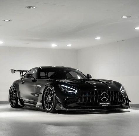 Mercedes Benz Sports Car, Mercedes Sports Car, Mercedes Sport, Baby Cars, Black Mercedes, Tmax Yamaha, Mercedes Amg Gt R, Black Mercedes Benz, Hyper Cars