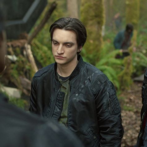 John Murphy Season 1, The 100 Murphy, John Murphy The 100, Cinematic Masterpieces, Murphy The 100, Richard Harmon, John Murphy, Robert Sheehan, Handsome Celebrities