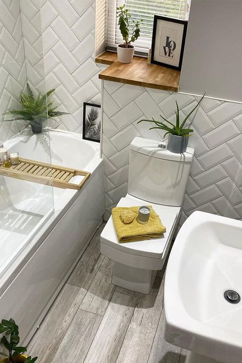 A Few Ideas To Decorate a Small Bathroom- 2021 - My Blog Small Bathroom Floor Plans, Bathroom Tile Inspiration, Small Bathroom Interior, Bathroom Floor Plans, Small Bathroom Makeover, Tiny Bathrooms, Bathroom Design Decor, Renovation Design, Bathroom Inspiration Decor