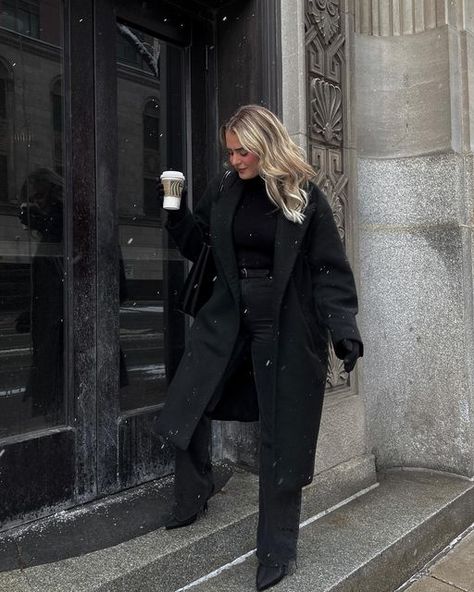 melody on Instagram: "🌨️☕️ . . pointy toe boots, tote and turtleneck is @zara wide leg black jeans and belt @dynamiteclothing coat @hm . . #zaraoutfitsdaily #winter2023 #winterfashion2023 #zaraoutfitoftheday #winteroutfits #dynamitestyle #winterstylefashion #matildadjerf #parisianstyle #matildadjerfstyle #everydaystyle #aestheticall_you #winter2023❄️☃️ #becauseofvogue #winteroutfits❄️ #torontostreetstyle #londonstreetstyle #hmstyle #copenhagenstyle #discoverunder5k #coldweatherstyle #styleo Pointy Black Boots Outfits, Black Wide Leg Jeans Outfit Winter, Black Pointy Boots Outfit, Pointy Toe Boots Outfit, Black Jeans Outfit Night, Pointy Boots Outfit, Wide Leg Black Jeans Outfit, Black Wide Leg Jeans Outfit, Jeans Outfit Night Out