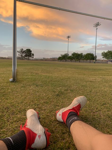 Soccer Men Aesthetic, Soccer Captain Aesthetic, Soccer Aesthetic Men, Soccer Guy Aesthetic, Red Soccer Aesthetic, Mens Soccer Aesthetic, Soccer Icon Aesthetic, Soccer Asethic, Pro Soccer Player Aesthetic