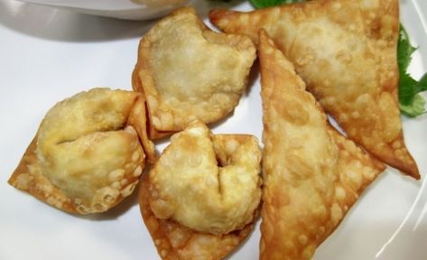 Ground Turkey Wontons, Turkey Wonton Recipe, Ground Turkey Wonton Recipes, Wonton Dumplings, Wonton Wrapper Recipes, Fried Wontons, Sweet And Sour Sauces, Turkey Pot, Wonton Recipes