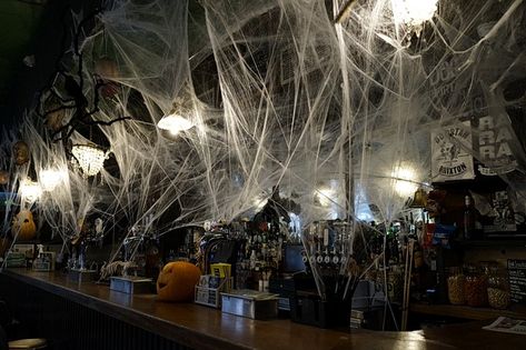 Web Bar, Halloween Bar, Beer Photos, Pop Up Bar, Halloween Cans, Bars And Clubs, Coffee Shop Design, Well Decor, Party Venues