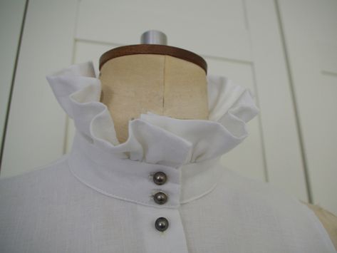 Jabot Collar Pattern, Collar Sewing Pattern, Jabot Collar, Dashed Line, Fancy Collar, Collar Sewing, Victorian Collar, Collars Diy, Bib Collar