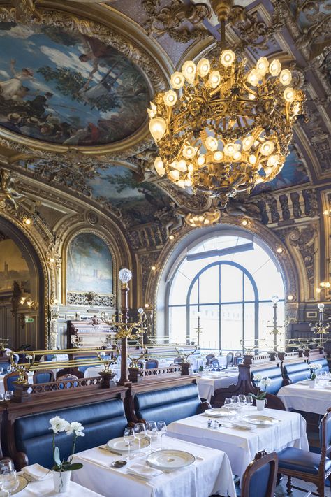 Gourmet Restaurant, Beautiful Restaurants, Parisian Restaurant, France Restaurant, Train Restaurant, Restaurant In Paris, Best Restaurants In The World, French Restaurant, Paris Train Aesthetic