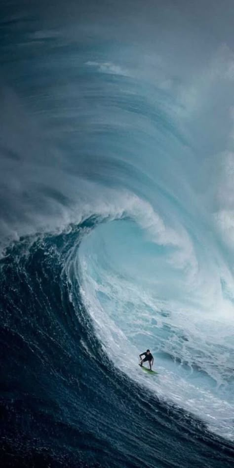 Surfing Big Waves, Surf Wallpaper Aesthetic, Surf Wallpaper Backgrounds, Surfing Aesthetic Wallpaper, Surfs Up Wallpaper, Surf Background, Rough Ocean, Surfing Wallpaper, Hawaii Waves