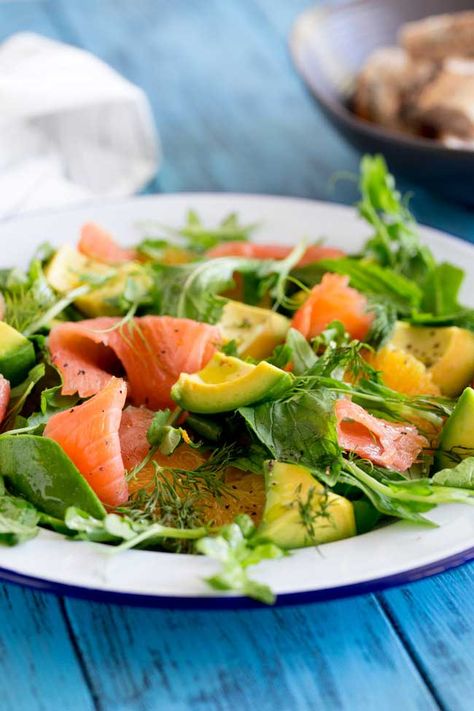 Smoked Salmon Salad with Orange and Avocado | Sprinkles and Sprouts Smoked Salmon Salad Recipes, Diet Salad Recipes, Grapefruit Salad, Smoked Salmon Salad, Salmon Salad Recipes, Smoked Salmon Recipes, Salmon Orange, Salmon Avocado, Orange Salad