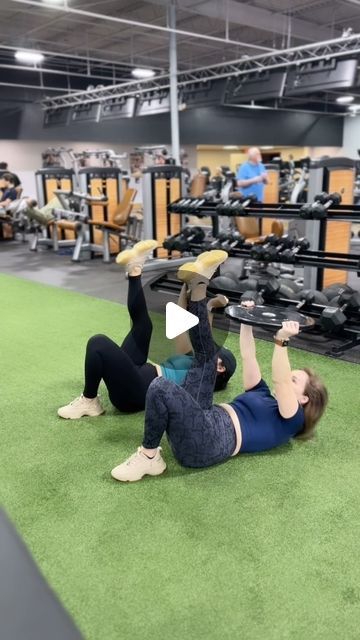 𝐒 𝐀 𝐕  &  𝐑 𝐀 𝐄 on Instagram: "Grab a plate 🙌🏼😮‍💨 3 sets x 10-12 reps 
.

.
#savandrae #savandraefit #coreexercises #coreworkouts #corestrength #coreexercise #weightplateworkout #weightplateexercises #partnerworkouts #gymbesties #synchronizedsynergy" Plate Exercises, Core Exercises, Ab Workouts, Core Strength, Core Workout, Weight Plates, R A, Abs Workout, Get Fit