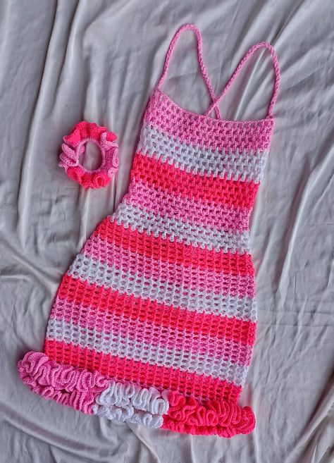 Cute Pink Crochet Dress For Spring, Cute Pink Crochet Dress For Summer, Pink Mini Crochet Dress For Summer, Pink Crochet Summer Dress, Handmade Cute Pink Crochet Dress, Crochet Halter Dress, Crochet Backpack Pattern, Crochet Ruffle, Crochet Hat For Women