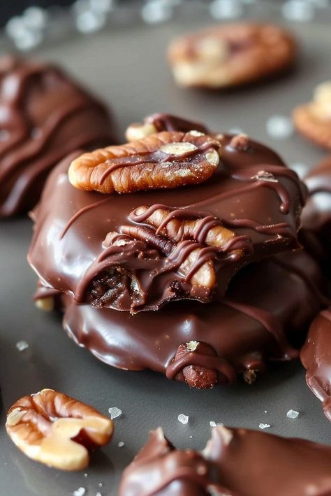 CHOCOLATE PECAN TURTLE CLUSTERS - Recipecs Slow Cooker Chocolate Caramel Clusters, Crockpot Chocolate Pecan Clusters, Crockpot Turtle Pecan Clusters, Pecan Clusters Easy, Turtle Recipes, Chocolate Pecan Turtle Clusters, Pecan Turtle Clusters, Pecan Turtles Recipe, Turtle Clusters