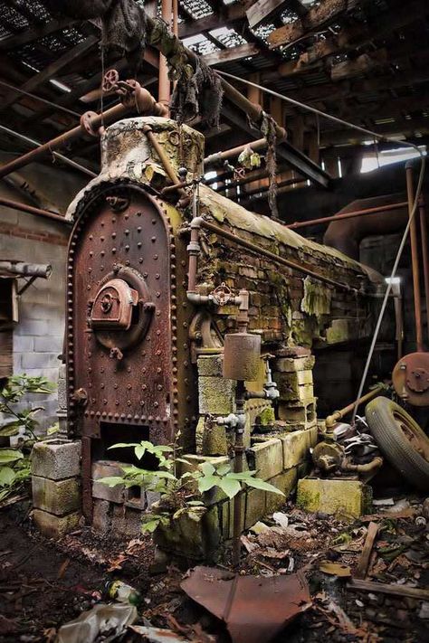 Abandoned industrial sites - Imgur Abandoned Industrial, Boilermaker, Abandoned Factory, Boiler Room, Urban Exploring, Industrial Architecture, Abandoned House, Old Factory, Abandoned Mansions