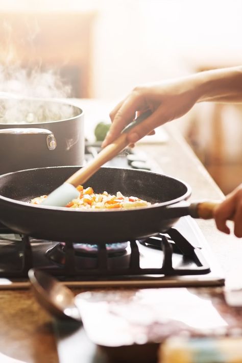 20 Basic Cooking Tips Everyone Should Know, According to a Pro Chef Summer Hobbies, Cooking Pictures, Cooking In Kitchen, Cooking Hobby, Salt Block Cooking, Basic Cooking, Cooking In The Kitchen, Influencer Style, Cooking Photos