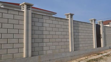 Cement Fence, Concrete Fence Wall, Boundry Wall, Fence Wall Design, Compound Wall Design, Cinder Block Walls, Front Wall Design, Boundary Wall, Modern Fence Design