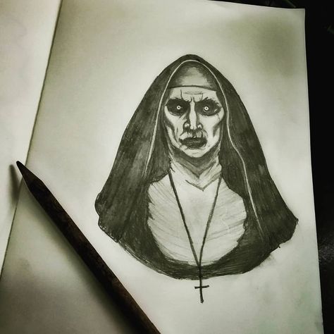 𝓐𝓷𝓪𝓴𝓲𝓶𝓼 𝓥𝓪𝓻𝓰𝓱𝓮𝓼𝓮 on Instagram: “Though 'The Nun' movie didn't unwind me like the 1st Conjuring movie did (come on, the clap scene still makes me run for my life😩), it sure…” The Nun Drawings Pencil, Horror Film Drawings, The Nun Drawings, The Nun Paintings, Nun Sketch, Drawing Ideas Horror, Horror Doodles, Good Sketches, The Nun Movie