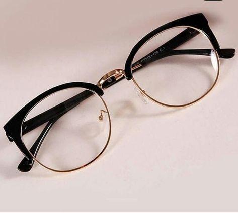 Glasses Women Aesthetic, Glasses Frames Aesthetic, Aesthetic Eyeglasses, Trendy Glasses For Women, Eye Glasses Aesthetic, Eyeglasses Aesthetic, Aesthetic Glasses Frames, Glasses Frames For Girl, Clear Glasses Frames Women