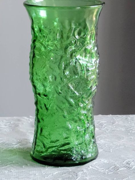 🐣. Offer Xtras! Emerald Green With Envy, Vintage EO Brody Emerald Green Large Crinkled Textured 9.5" Vase, Green Crinkle Glass Flower Vase for $23.00 #VintageVase #TexturedVase #EmeraldGreen #EoBrody #CrinkledVase #GreenVase #VintageGlass #GreenGlass #CollectibleVase Family Heirloom Display, Crinkled Paper, Crystal Glassware Antiques, Vintage Dishes Antiques, Antique Hand Tools, Vintage Glassware Antiques, Textured Vase, Glass Flower Vase, Green Glassware