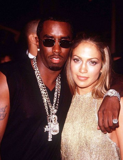 young #puffdaddy & #jlo Celebrity Couple Costumes, 2000s Celebrities, J Lopez, Couple In Love, Black Celebrities, Couples Costumes, Celebrity Couples, Couples Photoshoot, Jennifer Lopez