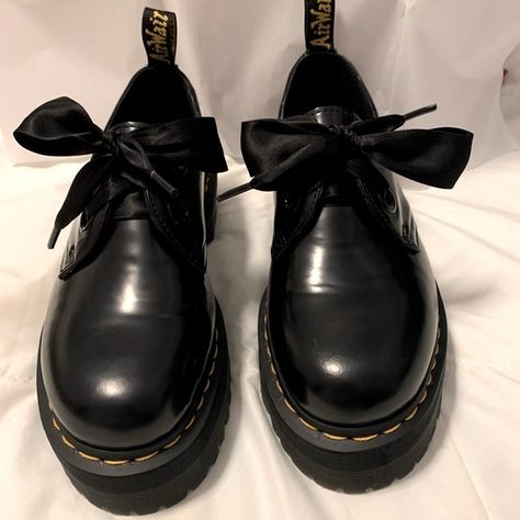 Dr. Martens Holly Buttero Women’s Leather Platform Black Tumblr, Holly Women's Leather Platform Shoes, Dr. Martens Shoes, Fashion Boots For Women Style, Doc Marten Holly Platform, Holly Platform Oxford Outfits, Holly Doc Martens, Doc Marten Holly, Holly Doc Martens Outfit