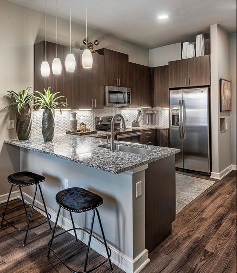 Apartment Kitchen Designs, Island Kitchen Ideas Decor Apartment, Cute Apartment Aesthetic Kitchen, Modern Kitchen Design Small Apartment, Townhouse Kitchen Ideas, Apartment Decorating Kitchen, Kitchen Design Apartment, Updated Apartment, Kitchen Apartment Ideas