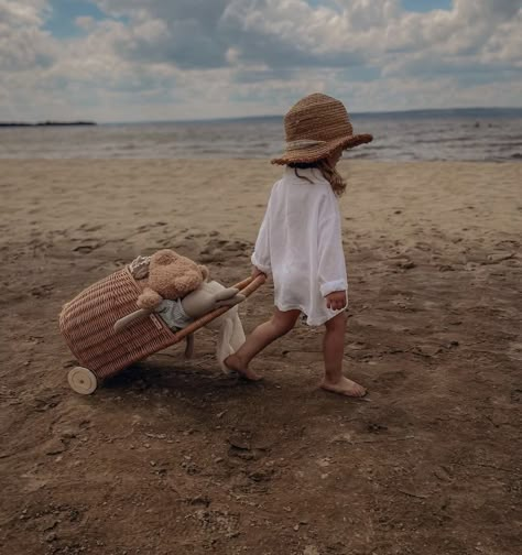 Winter Beach Photoshoot, Kids On The Beach, Toddler Hats, Toddler Beach, Bear Watercolor, Winter Beach, Baby Girl Style, Small Girl, Summer Photoshoot