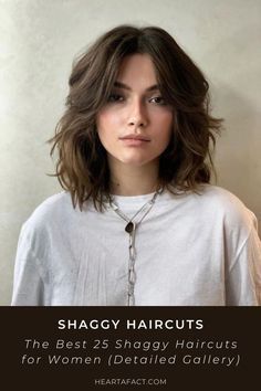 Short Haircuts For Women Wolf Cut, Short Hairstyle Layers Women, Short Hair Cuts For Women Thick Wavy, Hair Cuts Medium Length Layers 2024, Thick Hair Styles Women, Wolfcut Women Medium, Hair Cuts Short For Women, Haircut Ideas For Thick Wavy Hair, Shaggy Women’s Haircuts