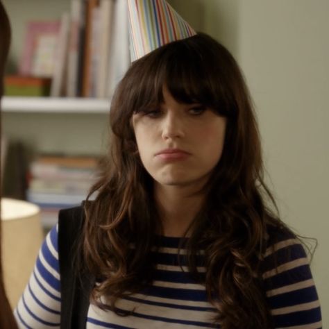 Jessica Day Icons, Jess Day Icon, New Girl Icons, Jess Day Aesthetic, Jessica Day Aesthetic, New Girl Jess, Zooey Deschanel Hair, Jess Day, Jess New Girl