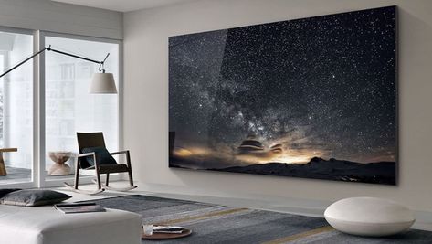 Imagine having a TV in your home so big that it practically takes up the entire wall. It's now possible thanks to Samsung, and it won't increase your energy bill either. 75 Inch Tv On Wall, Big Tv Wall, Pallet Deck Diy, 8k Tv, Huge Tv, Tv Options, Home Cinema Room, Big Screen Tv, Big Tv