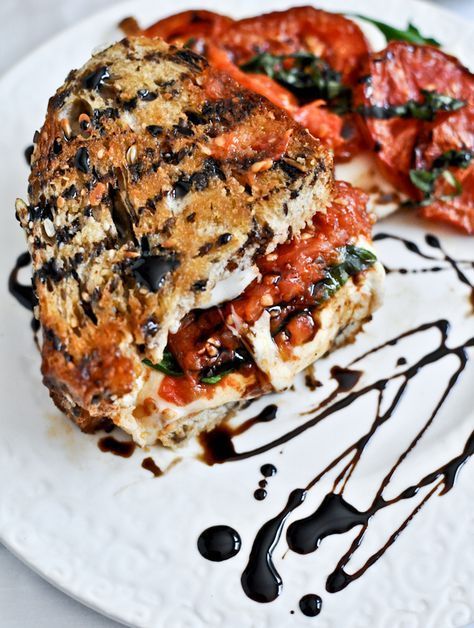 Roasted Tomato Caprese, Caprese Grilled Cheese, Tomato Caprese, Roasted Tomato, Think Food, Balsamic Glaze, Soup And Sandwich, Yummy Eats, Fabulous Foods