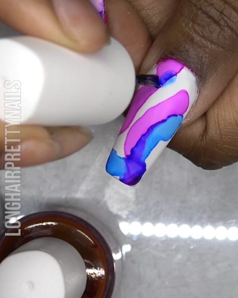 Sharpie Marble Nails, Sharpie Nail Art Diy, Marble Ink Nails, How To Marble Nails With Gel, How To Do Marble Nails, Fall Marble Nail Designs, How To Marble Nails, Marble Art Nails, Blooming Gel Nail Art Tutorial