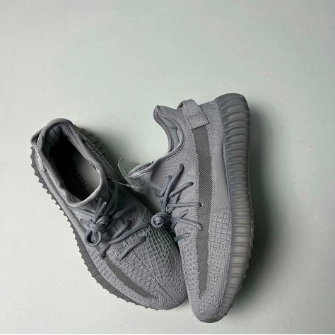 Adidas Yeezy Boost 350 V2 'Steel Grey' 🌪️ Buy Now Pay Later with Afterpay / ZipPay / Klarna & more 🛒 #sneakermode #sneakers #yeezy #yeezy350 #yeezy350v2 #steelgrey Yeezy Trainers, Grey Yeezy, Sneakers To Buy, Sply 350, Designer Closet, Sneakers Yeezy, 350 Boost, Yeezy Sneakers, Yeezy Boost 350 V2