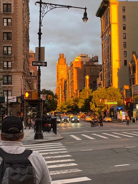 Yellow New York Aesthetic, Nyc Orange Aesthetic, Morning Golden Hour, Nyc Golden Hour Aesthetic, City Golden Hour Aesthetic, Yellow Hour Aesthetic, Vision Board Orange Aesthetic, New York Golden Hour, City Daytime Aesthetic