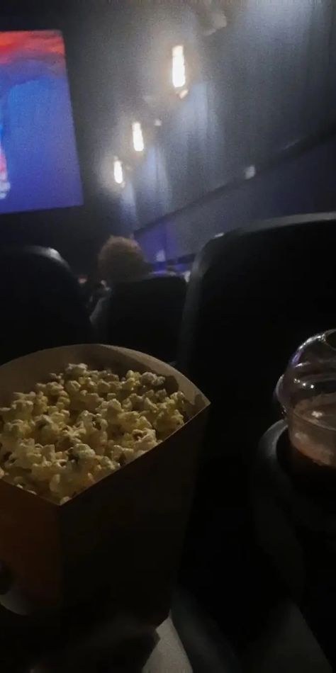 Couples Cinema, Exorcist Movie, Movie Theater Aesthetic, Cinema Popcorn, Cinema Date, Theatre Pictures, Film Story, Army Girlfriend Pictures, Recent Movies