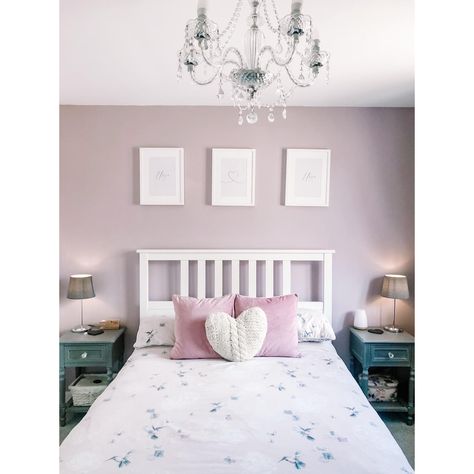 Dusted Fondant Bedroom, Lavender Bedroom, Girls Bedroom Colors, Lavender Room, Wall Color Combination, Feature Wall Bedroom, Big Girl Bedrooms, Babies Room, Teen Girl Room