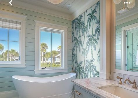 Emslifeandloves Palm Beach Bathroom Decor, Beach Wallpaper For Bedroom, Tropical Bathroom Wallpaper, Serena And Lily Bathroom, Coastal Bathroom Wallpaper, Pool House Bathroom Ideas, Kids Beach Bathroom, Mykonos House, Caribbean Interior Design