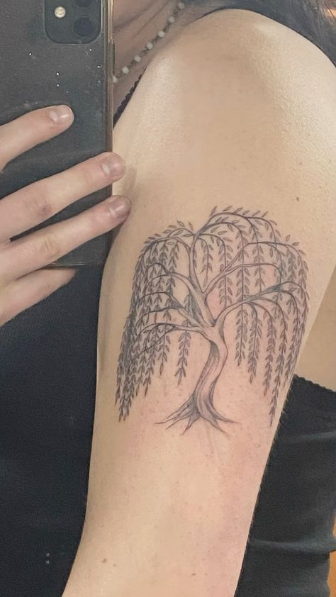 Fine Line Tattoo Designs, Willow Tree Tattoo, Line Tattoo Designs, Rabe Tattoo, Earthy Tattoos, Willow Tree Tattoos, Mother Nature Tattoos, Nature Tattoo Sleeve, Fine Line Tattoo