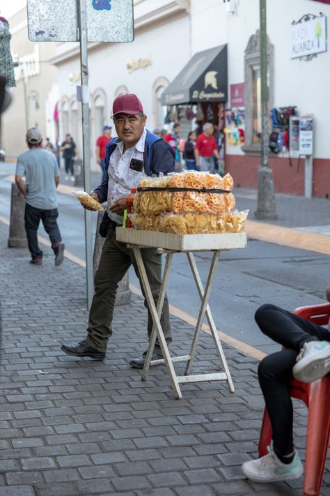 Street vendor selling food in Mexico Mexican Street Food Vendor, Mexican Food Buffet, Food In Mexico, Food Vendor, Mexican Market, Mexican Street Food, Food Buffet, Broken Screen Wallpaper, Street Vendor