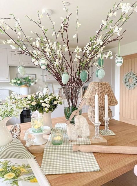 Cherendipity Catholic Easter, Spring Decorations, Easter Tablescapes, Easy Easter Crafts, Spring Crafts For Kids, Diy Dollar Tree Decor, Easter Floral, Front Porch Decor, Pinterest Room Decor