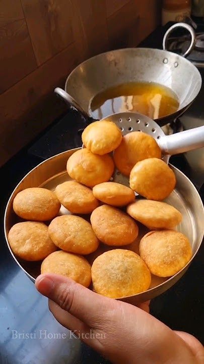 Kiske Sath pasand hai Chai ya Chatni ?? #Shorts #bristihomekitchen Evening Nasta Recipe, Diwali Lunch Ideas, Diwali Nasta Recipe Video, Indian Food Recipes Snacks, Diwali Food Recipes, Moong Dal Kachori Recipe, Indian Snack Recipes Tea Time, Baked Snacks Indian, Easy Veg Starters Recipes