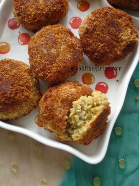 Cook like Priya: Kheema Cutets | Goat Keema Cutlet | Keema Starter Recipe Homemade Breadcrumbs, Breadcrumbs Recipe, Starter Recipe, Cutlets Recipes, Potato Dumplings, With Mashed Potatoes, Turmeric Powder, Minced Meat, Green Chilli