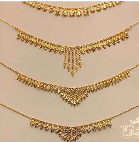 Gold Simple Necklace Set, Simple Choker Gold Indian, Gold Sets Jewelry Indian Design Simple, 10grams Gold Necklace Designs, Gold Necklace Set Simple, Gold Set Design, Indian Gold Necklace Designs, Small Gold Necklace, Simple Necklace Designs