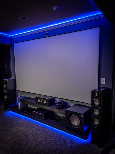 Cinema Room Design, Homeschool Room Design, Living Room Lighting Design, Home Theater Surround Sound, Home Theater Room Design, Theater Room Design, Home Theater Installation, Interior Design Help, Garage Furniture